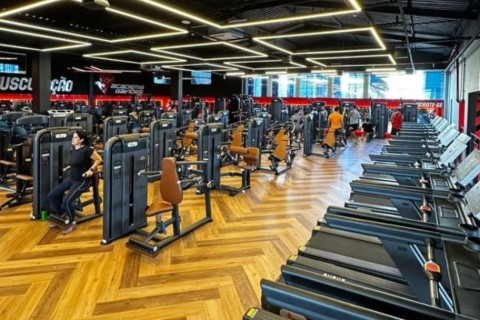 Homem morre durante exercício físico em academia em Fortaleza-CE