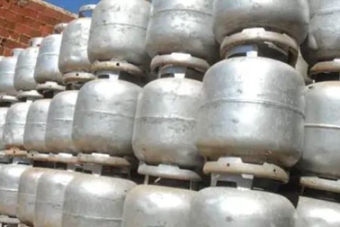 Gás gratuito chega a 1 milhão de famílias a partir de segunda-feira