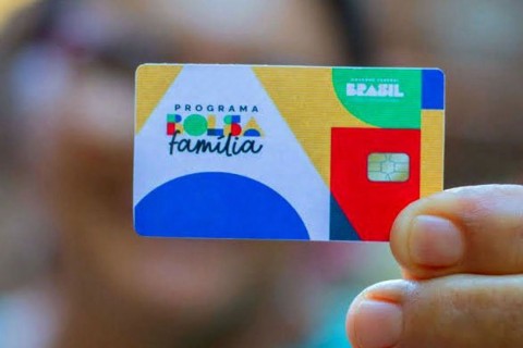 Corte de R$ 100 no Bolsa Família atinge milhões de famílias até março de 2026