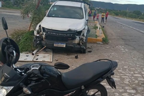 Acidente de trânsito na cidade de Barro no Ceará