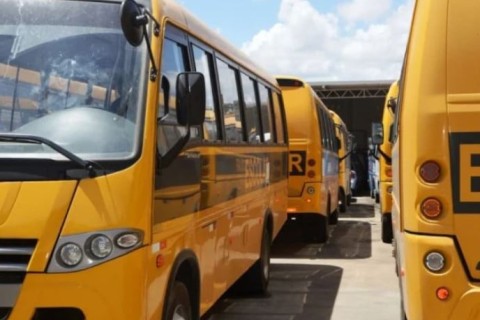 Prefeitura de Solonópole é notificada para substituir veículos do transporte escolar por irregularidades