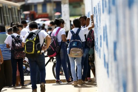 MEC mantém prazo final do Programa Escola em Tempo Integral e alerta municípios para risco de devolução de recursos