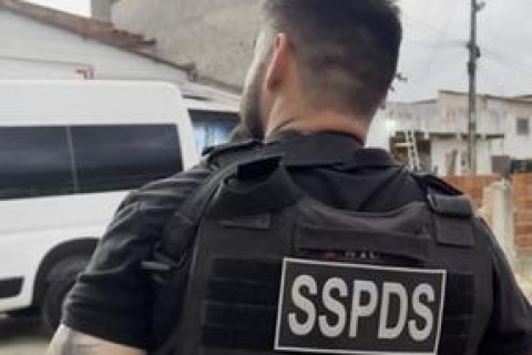 Homens são presos suspeitos de incendiar provedora de internet em Graça