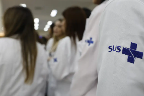 Governo destina R$ 30 milhões em 2025 para valorizar a gestão do trabalho e da educação na saúde