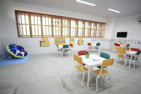 Camilo Santana e Elmano intensificam agenda de inaugurações de creches e escolas no Ceará