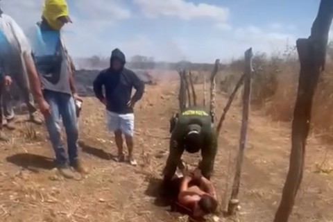Homem é detido após colocar fogo em vegetação às margens da CE-187, em Pires Ferreira no Ceará