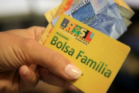 Beneficiários do bolsa família devem ficar atentos