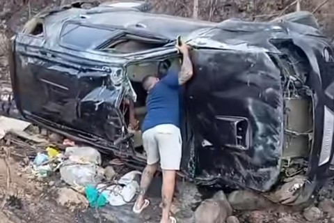 Acidente com toyota sw4 é registrado na ladeira de doutor severiano