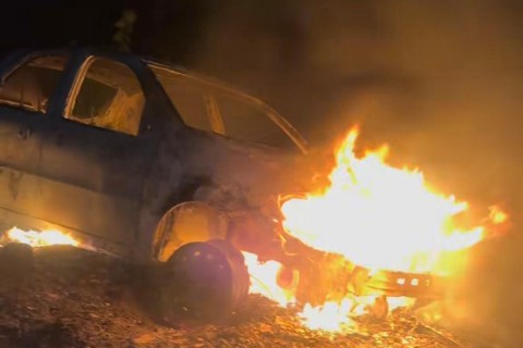Possível pane elétrica, veículo incendeia na cidade de Limoeiro do Norte-CE