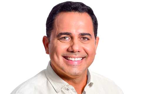 Prefeito de Iguatu-CE paga 15 salários em um ano