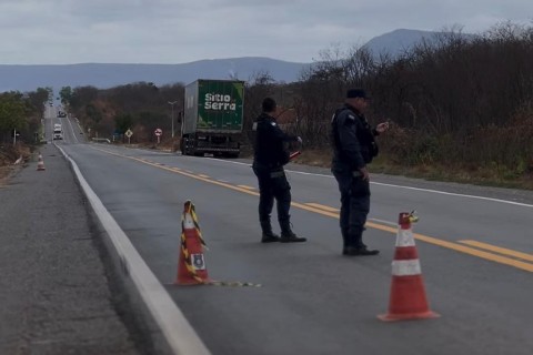 Tragédia na BR-222: idoso morre após grave acidente em Frecheirinha no Ceará