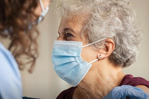 Idosos são os mais afetados por infecções do vírus da gripe, aponta boletim da Fio