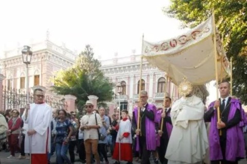 Corpus Christi é feriado? Data em 2025 cai numa quinta-feira