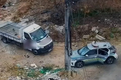 Guarda Municipal flagra descarte de lixo em área de proteção de Fortaleza-CE, apreende veículo e aplica multa