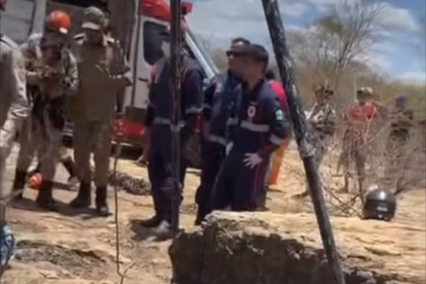 Homens passam mal ao realizarem escavação em Limoeiro do Norte-CE
