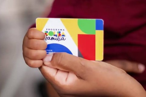 Bolsa Família pode ser bloqueado em junho; veja como evitar e regularizar