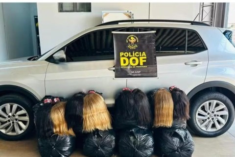 Ex-vereador é preso por transportar carga milionária de cabelo humano