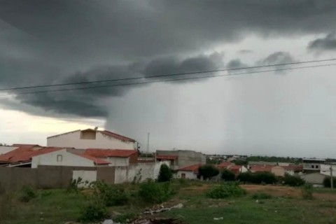 Fortes chuvas atingem cidades do Cariri cearense e registros ultrapassam os 200 milímetros